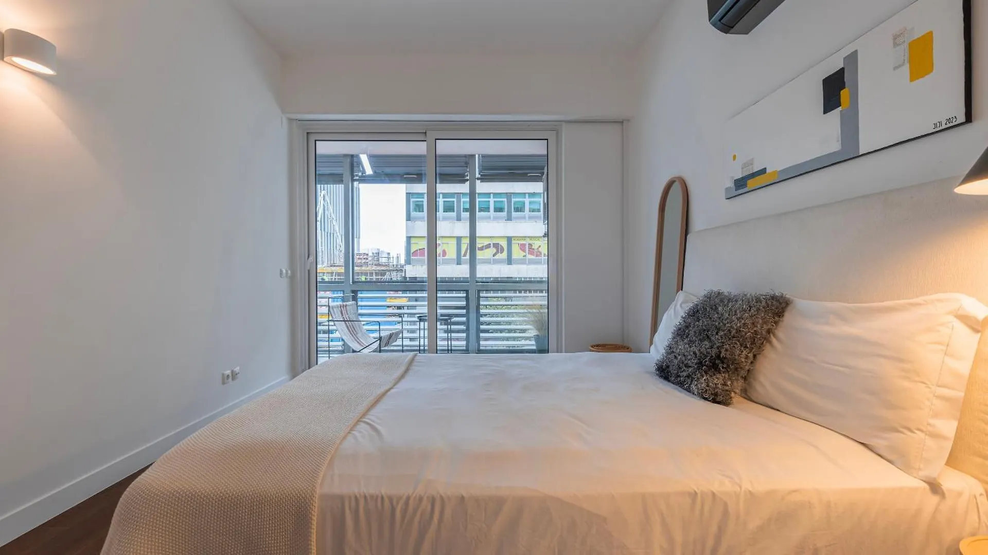 Classy 3Bdr Property By Lovelystay Lisboa