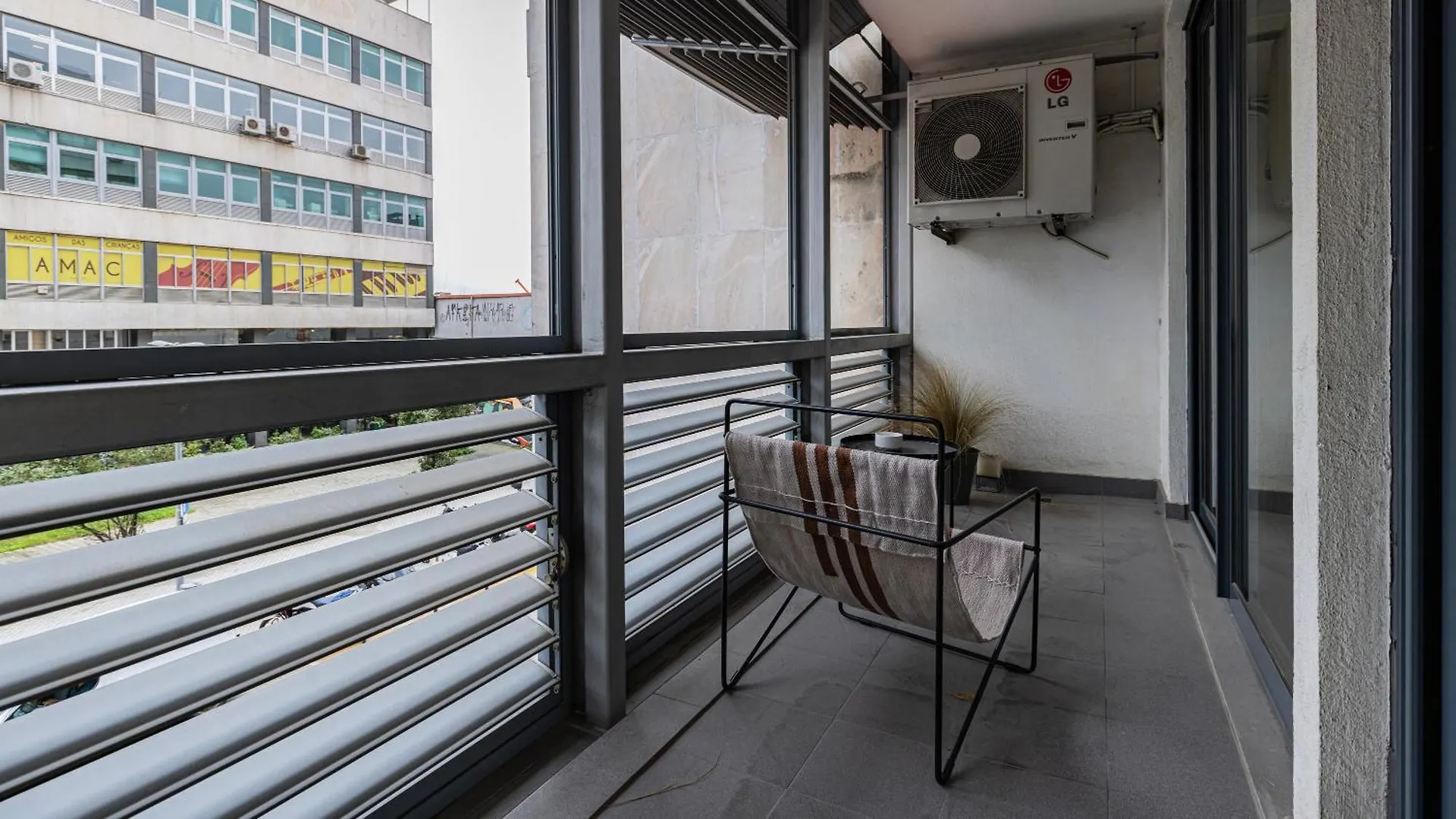Classy 3Bdr Property By Lovelystay Lisboa