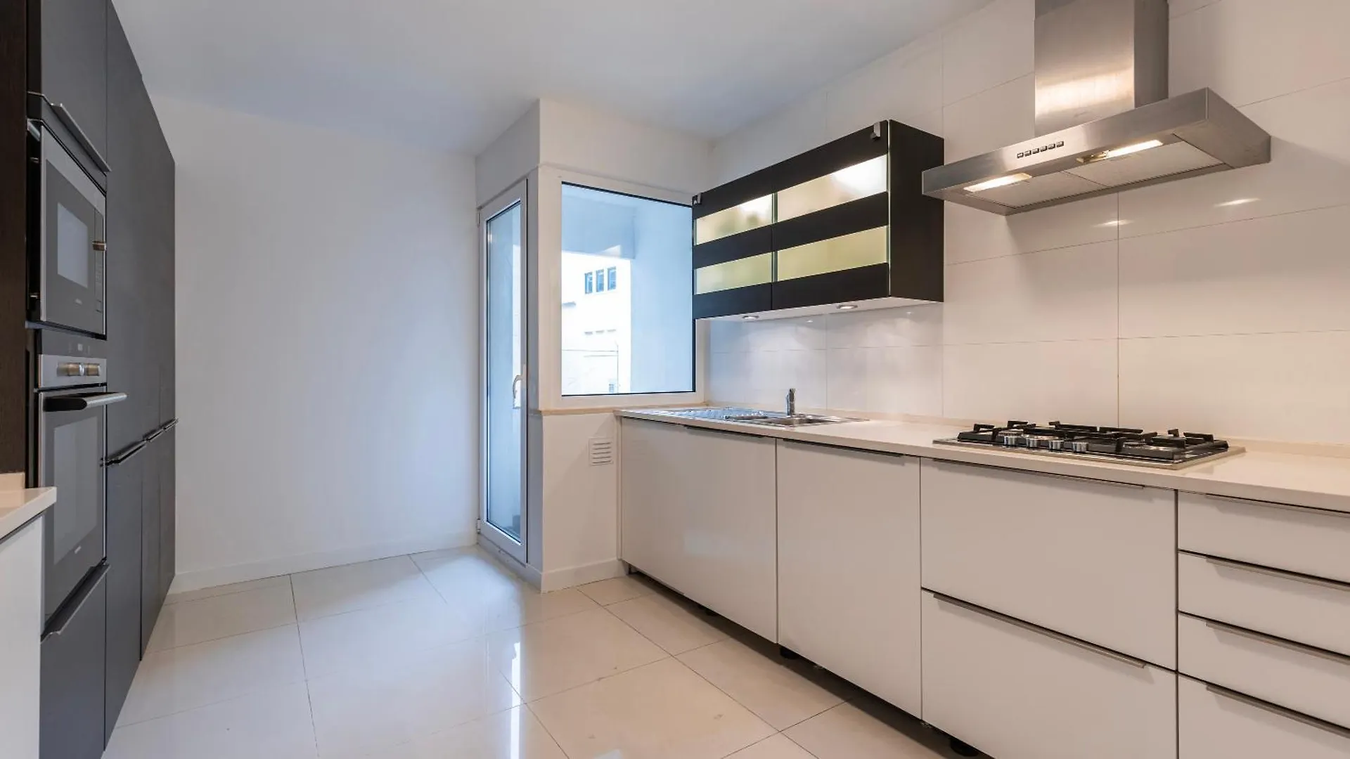 Classy 3Bdr Property By Lovelystay Lisbon Apartment