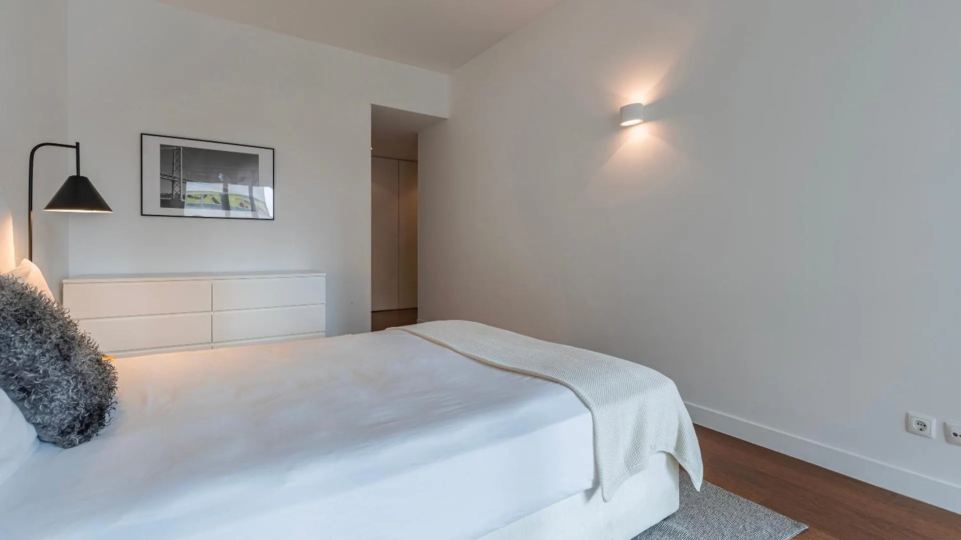 Classy 3Bdr Property By Lovelystay Lisbon 0*,  Portugal