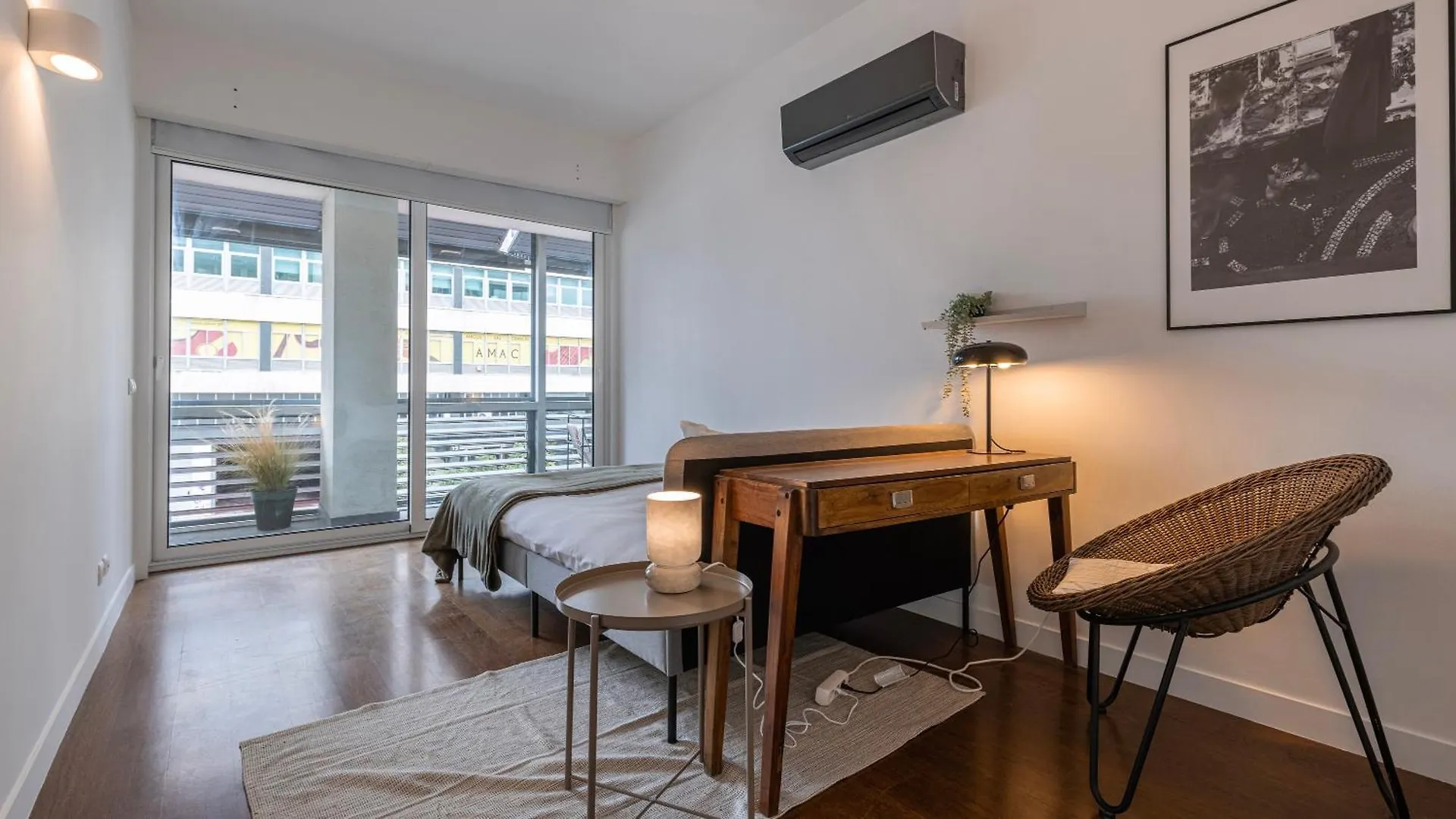 Classy 3Bdr Property By Lovelystay Lisbon 0*,
